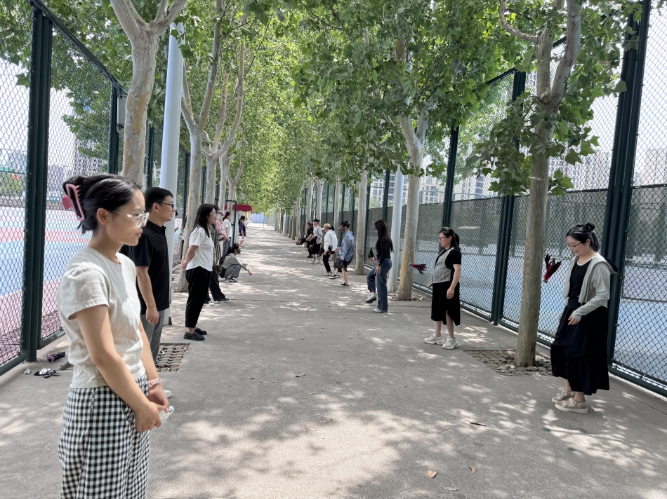 少妇人妻一级A毛片无码分工会第二届踢毽子比赛圆满结束